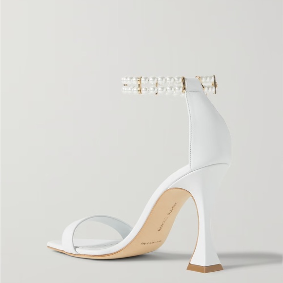 Manolo Blahnik // Charona Man Made Pearl Ankle Strap Sandals Size 40 - Picture 9 of 14